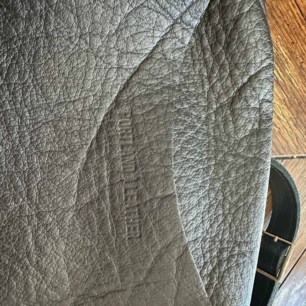 Portland Leather Black Leather Round Crossbody Bag - Picture 2 of 5